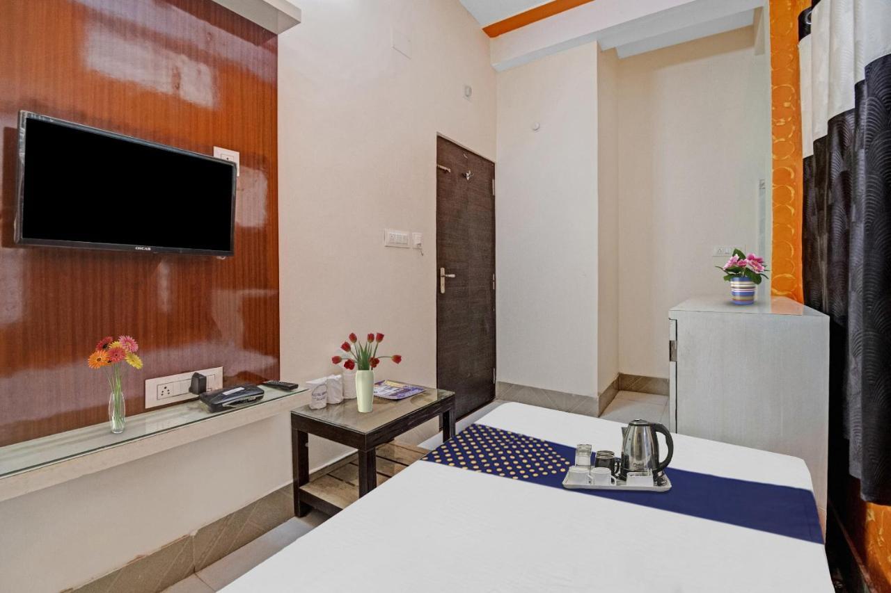 Spot On Hotel Stay In Koch Bihār Екстериор снимка