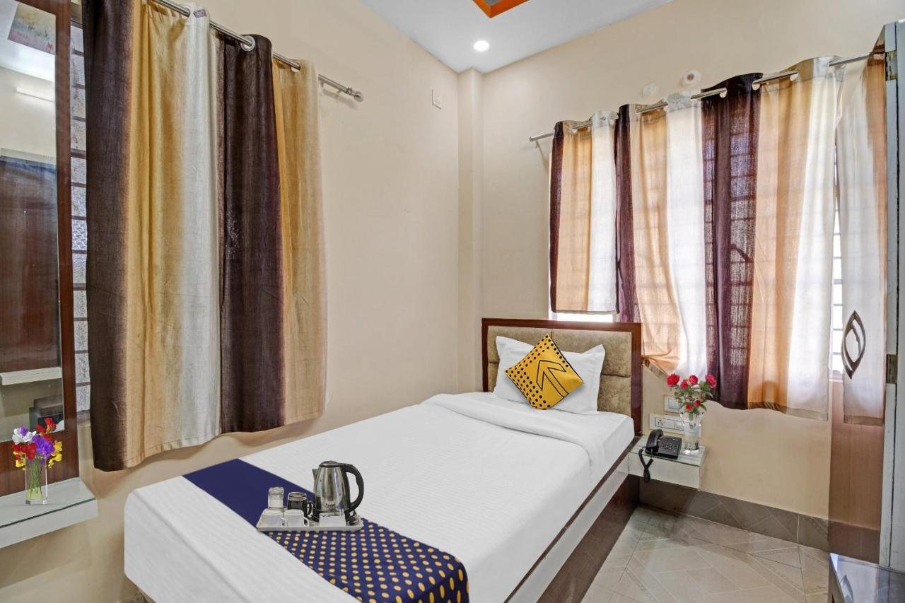 Spot On Hotel Stay In Koch Bihār Екстериор снимка