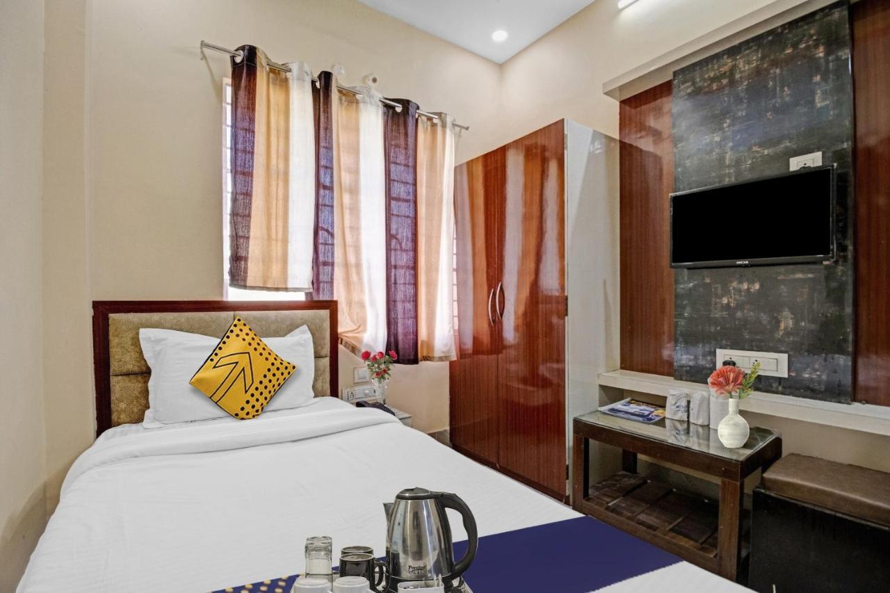 Spot On Hotel Stay In Koch Bihār Екстериор снимка
