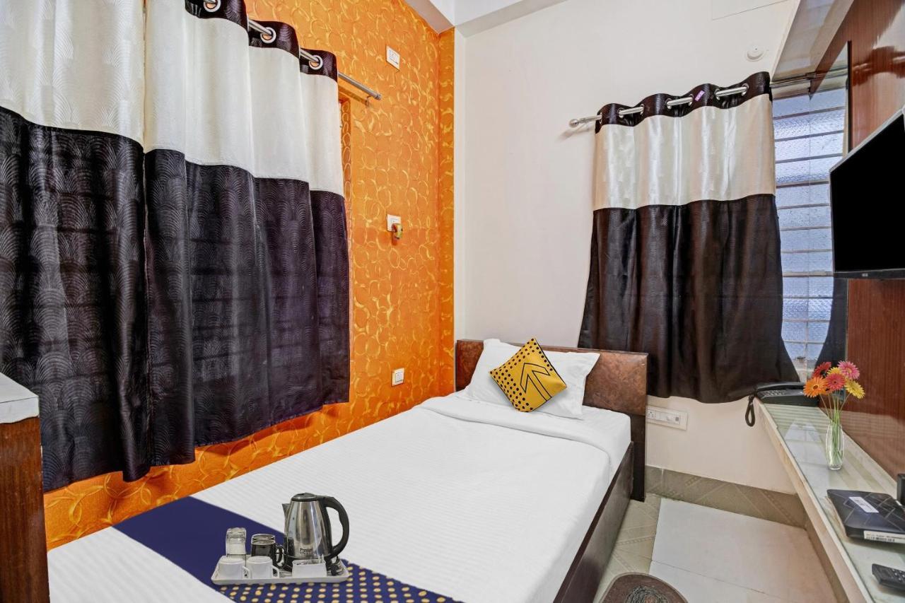 Spot On Hotel Stay In Koch Bihār Екстериор снимка